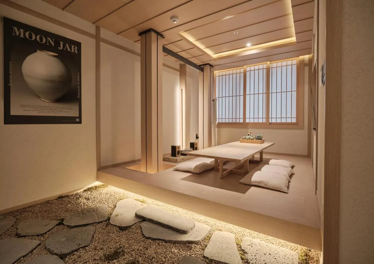Uh Suite Central Seoul South Korea