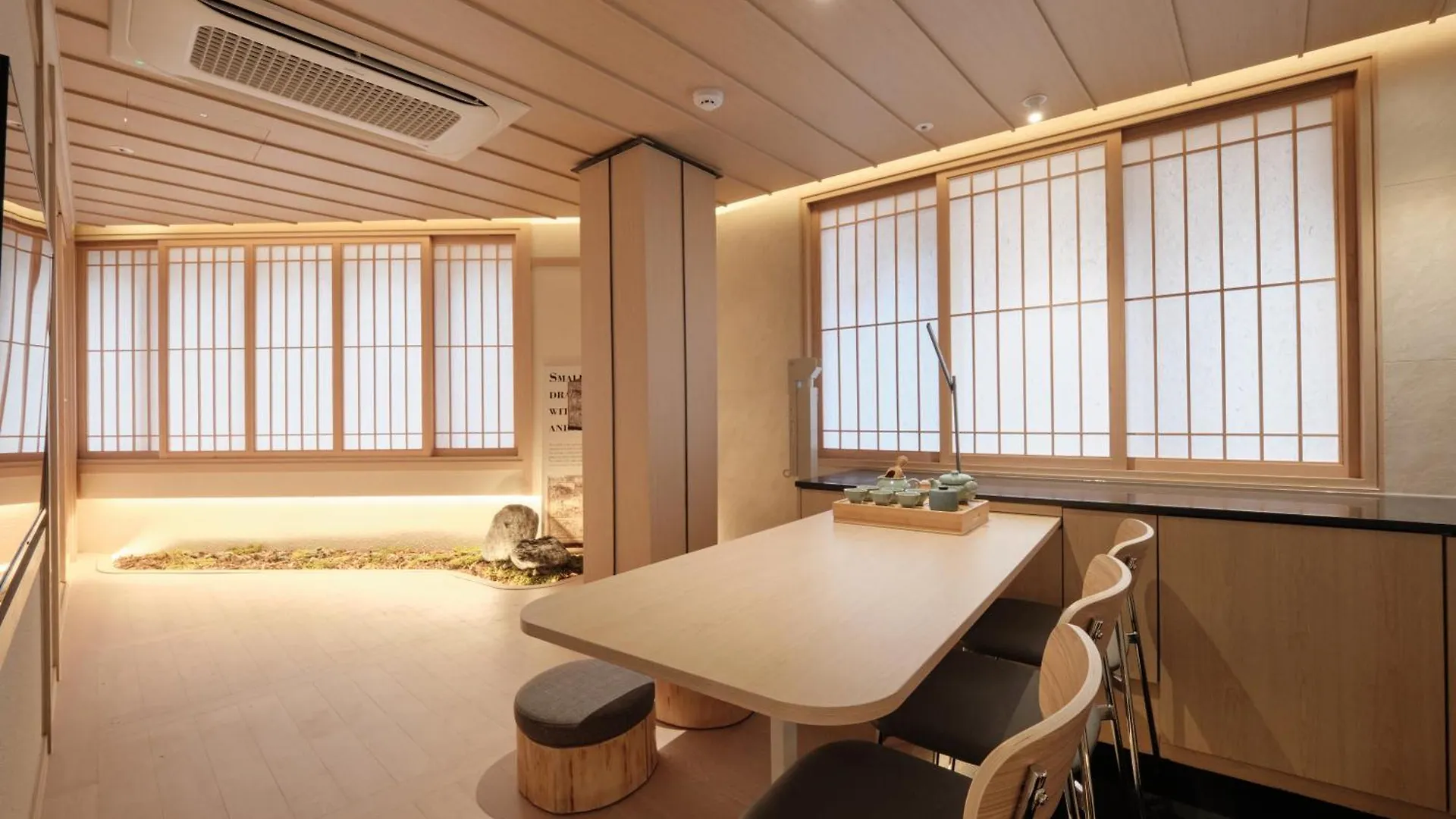 Uh Suite Central Seoul 0*,  South Korea